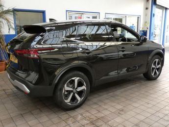 NISSAN QASHQAI 1.3 DIG-T MHEV N-Connecta SUV 5dr Petrol Hybrid XTRON Euro 6 (s/