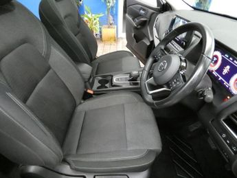 NISSAN QASHQAI 1.3 DIG-T MHEV N-Connecta SUV 5dr Petrol Hybrid XTRON Euro 6 (s/