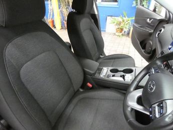 HYUNDAI KONA 64kWh Premium SUV 5dr Electric Auto (10.5kW Charger) (204 ps)