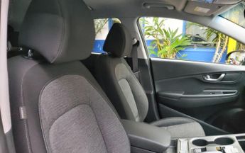 HYUNDAI KONA 64kWh Premium SUV 5dr Electric Auto (10.5kW Charger) (204 ps)