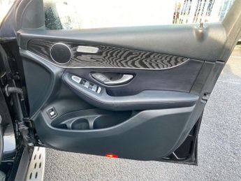 MERCEDES-BENZ GLC 2.1 GLC250d Sport SUV 5dr Diesel G-Tronic 4MATIC Euro 6 (s/s) (2