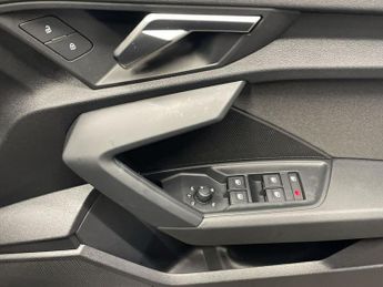 AUDI A3 2.0 TDI 35 Technik Sportback 5dr Diesel S Tronic Euro 6 (s/s) (1