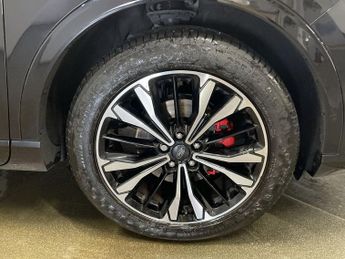 FORD KUGA 2.0 EcoBlue ST-Line X Edition SUV 5dr Diesel Auto AWD Euro 6 (s/