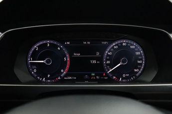 VOLKSWAGEN TIGUAN 2.0 TDI SE Navigation SUV 5dr Diesel DSG 4Motion Euro 6 (s/s) (1