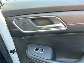 MG MG HS 1.5 T-GDI Excite SUV 5dr Petrol Manual Euro 6 (s/s) (162 ps)