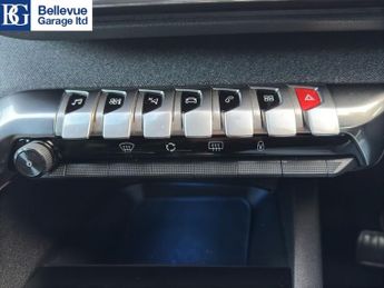 PEUGEOT 3008 1.2 PureTech Allure SUV 5dr Petrol EAT Euro 6 (s/s) (130 ps)