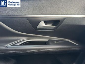 PEUGEOT 3008 1.2 PureTech Allure SUV 5dr Petrol EAT Euro 6 (s/s) (130 ps)