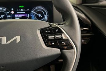 KIA NIRO 64.8kWh 2 SUV 5dr Electric Auto (201 bhp) Reverse Camera, Rear P