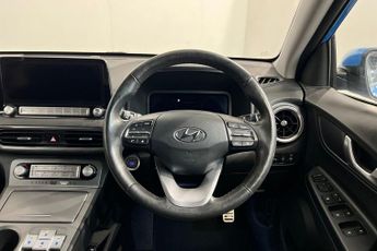 HYUNDAI KONA 64kWh Premium SUV 5dr Electric Auto (10.5kW Charger) (204 ps) Re