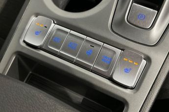 HYUNDAI KONA 64kWh Premium SUV 5dr Electric Auto (10.5kW Charger) (204 ps) Re