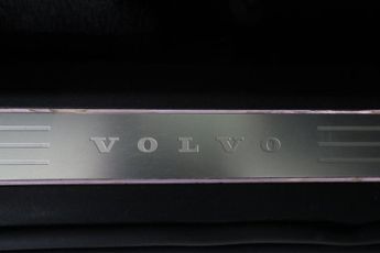 VOLVO XC90 2.0 B6 MHEV R-Design Auto 4WD Euro 6 (s/s) 5dr