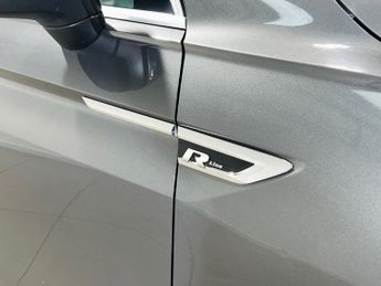 VOLKSWAGEN TIGUAN 2.0 TDI BlueMotion Tech R-Line SUV 5dr Diesel DSG 4Motion Euro 6