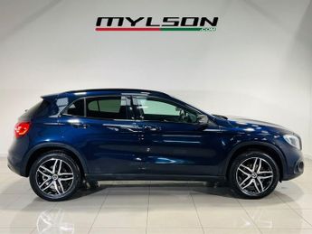 MERCEDES-BENZ GLA 1.6 GLA180 Urban Edition SUV 5dr Petrol Manual Euro 6 (s/s) (122
