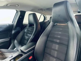 MERCEDES-BENZ GLA 1.6 GLA180 Urban Edition SUV 5dr Petrol Manual Euro 6 (s/s) (122