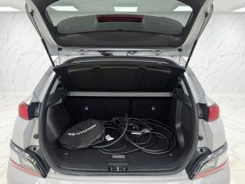 HYUNDAI KONA 64kWh Premium SUV 5dr Electric Auto (10.5kW Charger) (204 ps)