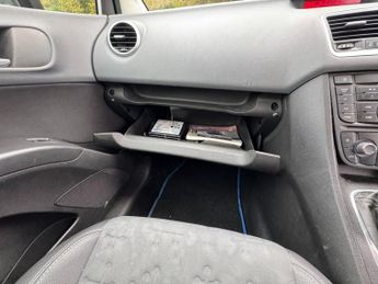 VAUXHALL MERIVA 1.4 16V SE MPV 5dr Petrol Manual Euro 5 (100 ps)