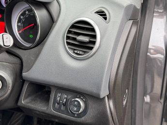 VAUXHALL MERIVA 1.4 16V SE MPV 5dr Petrol Manual Euro 5 (100 ps)