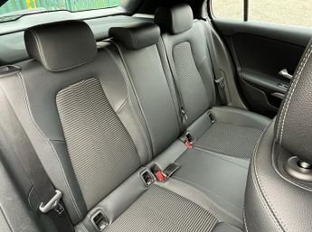 MERCEDES-BENZ A-CLASS 1.3 A200 Sport Hatchback 5dr Petrol 7G-DCT Euro 6 (s/s) (163 ps)
