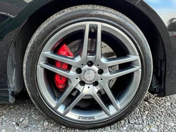 MERCEDES-BENZ E-CLASS 3.0 E350 V6 BlueTEC AMG Night Edition Saloon 4dr Diesel G-Tronic