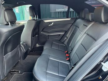 MERCEDES-BENZ E-CLASS 3.0 E350 V6 BlueTEC AMG Night Edition Saloon 4dr Diesel G-Tronic