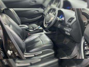 NISSAN LEAF 30kWh Tekna Hatchback 5dr Electric Auto (109 bhp)