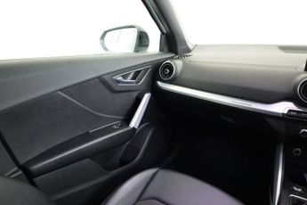 AUDI Q2 1.6 TDI 30 S line SUV 5dr Diesel S Tronic Euro 6 (s/s) (116 ps)