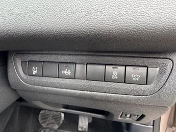 PEUGEOT 208 1.4 e-HDi Active Hatchback 5dr Diesel EGC Euro 5 (s/s) (70 ps)
