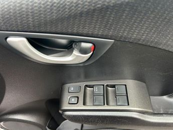 HONDA JAZZ 1.4 i-VTEC ES Plus Hatchback 5dr Petrol CVT Euro 5 (99 ps)