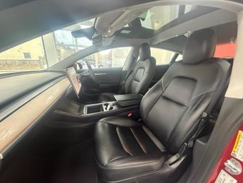 TESLA Model 3 (Dual Motor) Long Range Saloon 4dr Electric Auto 4WDE (346 ps)