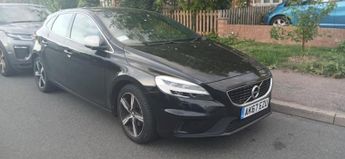Volvo V40 2.0 D2 R-Design Nav Plus Hatchback 5dr Diesel Manual Euro 6 (s/s