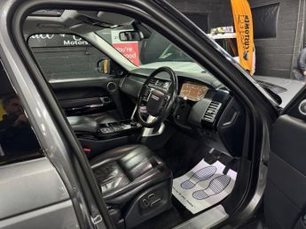 LAND ROVER RANGE ROVER 3.0 TD V6 Vogue SUV 5dr Diesel Auto 4WD Euro 5 (s/s) (258 ps)