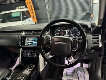 LAND ROVER RANGE ROVER 3.0 TD V6 Vogue SUV 5dr Diesel Auto 4WD Euro 5 (s/s) (258 ps)