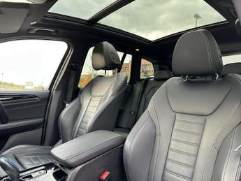 BMW IX3 80kWh Premier Edition Pro SUV 5dr Electric Auto (286 ps)
