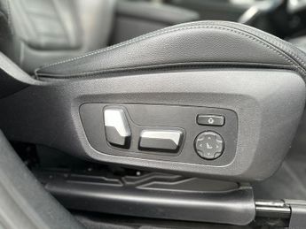 BMW IX3 80kWh Premier Edition Pro SUV 5dr Electric Auto (286 ps)