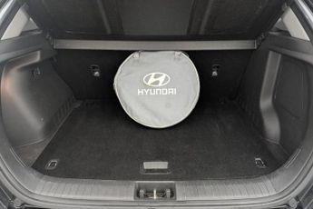 HYUNDAI KONA 64kWh Premium SUV 5dr Electric Auto (10.5kW Charger) (204 ps)