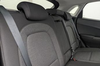 HYUNDAI KONA 64kWh Premium SUV 5dr Electric Auto (10.5kW Charger) (204 ps)