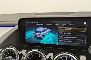 MERCEDES-BENZ EQA EQA 250 66.5kWh AMG Line SUV 5dr Electric Auto (190 ps)