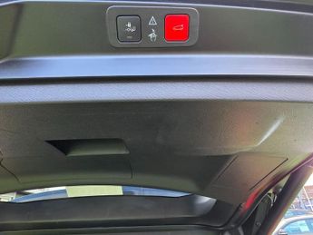 PEUGEOT 5008 1.2 PureTech GT Line Premium SUV 5dr Petrol AUTOMATIC  Euro 6 (s