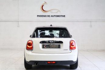 MINI HATCH 1.5 Cooper Seven Hatchback 5dr Petrol Auto Euro 6 (s/s) (136 ps)