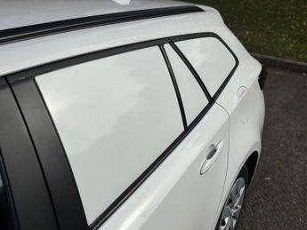 TOYOTA COROLLA 1.8 VVT-h Car Derived Van 5dr Petrol Hybrid CVT Euro 6 (s/s) (14