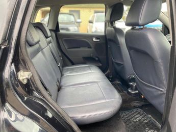 FORD FIESTA 1.6 Ghia 5dr