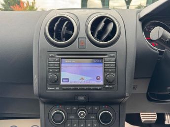 NISSAN QASHQAI+2 2.0 Tekna SUV 5dr Petrol CVT 4WD Euro 5 (140 ps)