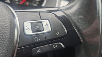 VOLKSWAGEN PASSAT 1.6 TDI BlueMotion Tech SE Business Saloon 4dr Diesel DSG Euro 6