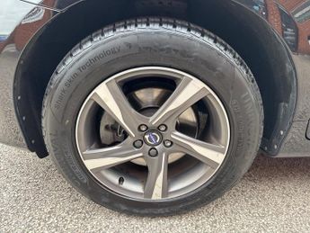 VOLVO XC60 2.0 D4 R-Design SUV 5dr Diesel Auto Euro 6 (s/s) (190 ps)
