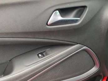 VAUXHALL CROSSLAND X 1.2 SE SUV 5dr Petrol Manual Euro 6 (83 ps)