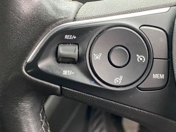 VAUXHALL CROSSLAND X 1.2 SE SUV 5dr Petrol Manual Euro 6 (83 ps)