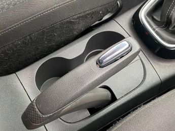 VAUXHALL CROSSLAND X 1.2 SE SUV 5dr Petrol Manual Euro 6 (83 ps)