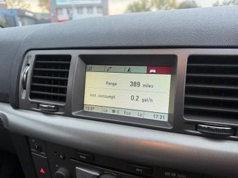 VAUXHALL VECTRA 3.0 CDTi V6 24V Elite Hatchback 5dr Diesel Automatic-2 FORMER KE