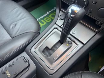 VAUXHALL VECTRA 3.0 CDTi V6 24V Elite Hatchback 5dr Diesel Automatic-2 FORMER KE