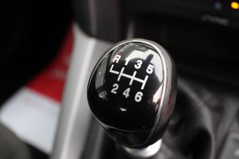 FORD FOCUS 1.6 TDCi Zetec Hatchback 5dr Diesel Manual Euro 5 (s/s) (115 ps)